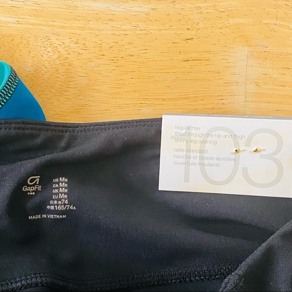 GAP Color Block Leggings - NWT - Medium - Picture 5 of 5
